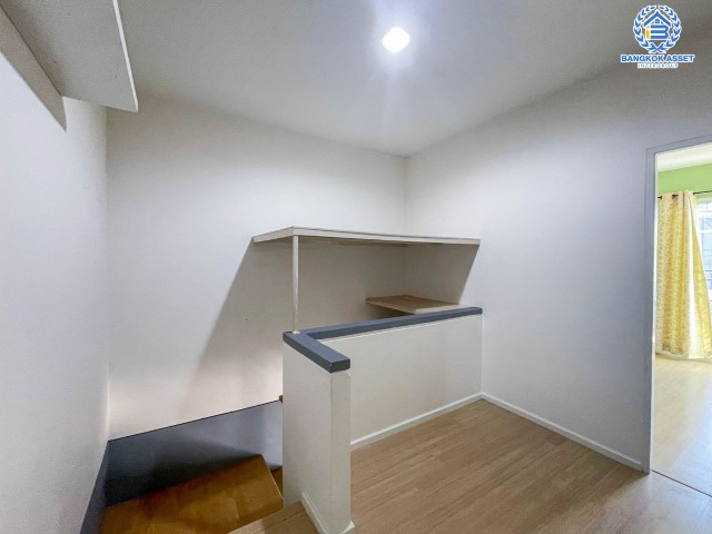 *****ทาวน์เฮ้าส์มือสองย่านนนทบุรี ม.พลีโน่ ปิ่นเกล้า-วงแหวน หลังมุม! คุณภาพระดับ AP เนื้อที่กว้างขวางถึง 30.3 ตร.ว. ฟังก์ชัน 3 ห้องนอน 2 ห้องน้ำ 2 ที่จอดรถ สภาพดี พร้อมเข้าอยู่ บนทำเลเดินทางสะดวก เชื่อมต่อหลายเส้นทาง ใกล้จุดทางด่วน "ศรีรัช" ห้ามพลาด!